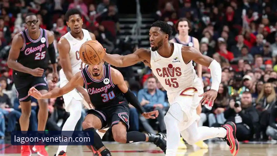 骑士vs魔术焦点战深度评测：米切尔42分盛宴背后的攻防博弈